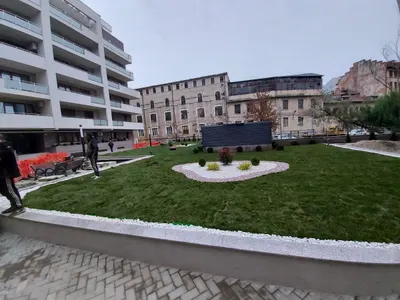 Sistem de irigații pe gazon
